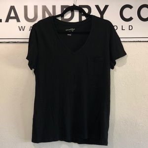 Target pocket v-neck tee